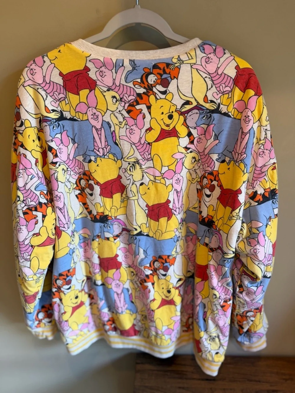 Winnie the Pooh and pals reversible sweatshirt Disney - Picture 4 of 5